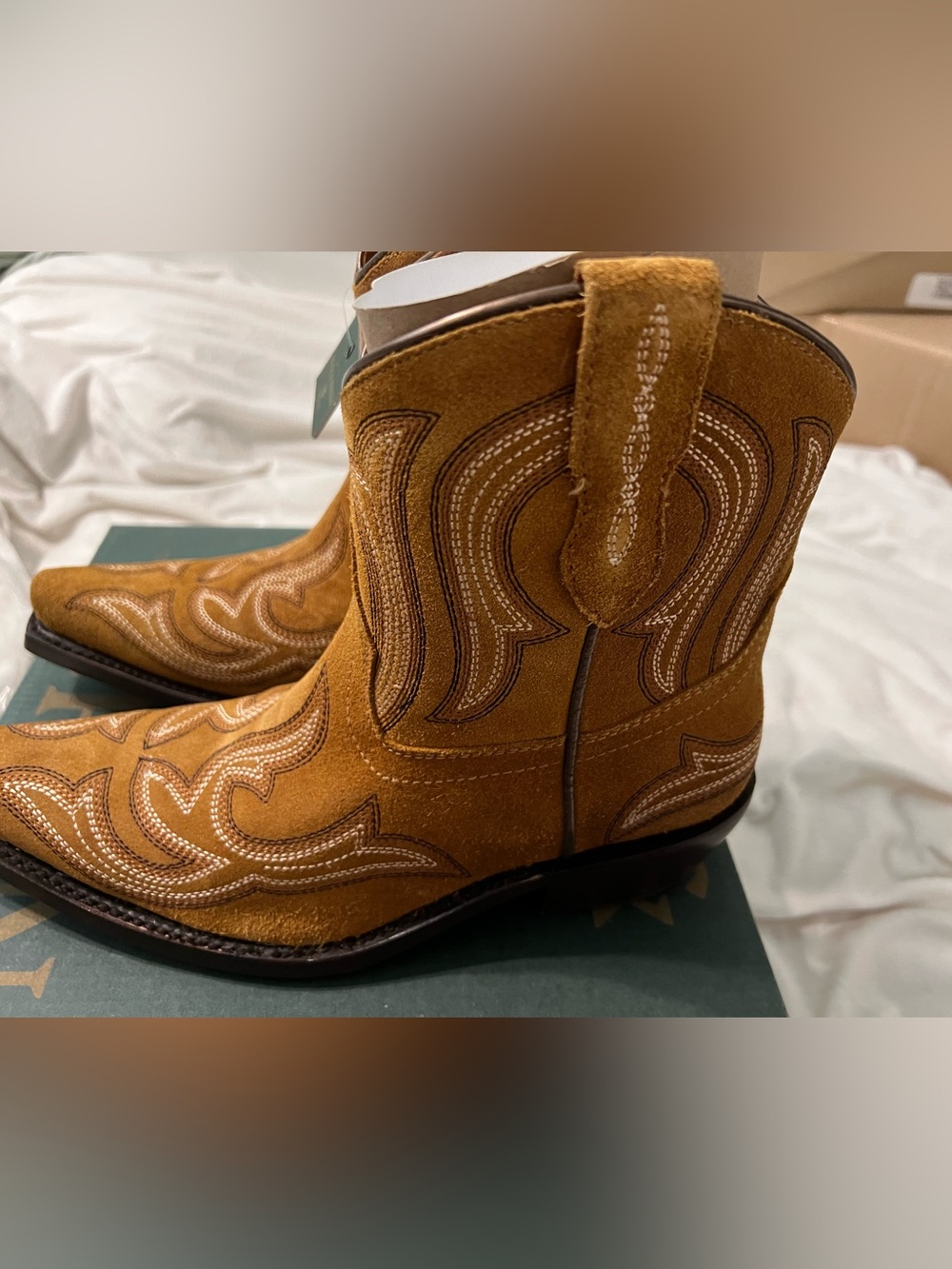 Buck & Brana Women’s Harper Old Gold Western Ankle Booties Size 8.5 - Picture 2 of 10